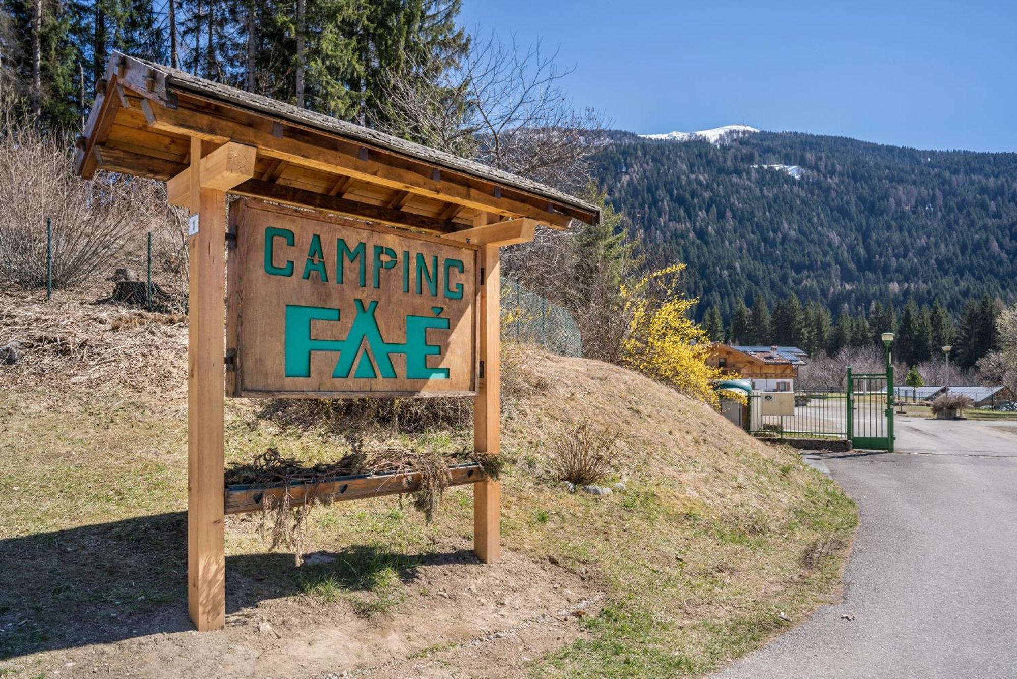 Chalet Camping Fae 3 Villa Мадона ди Кампильо Екстериор снимка
