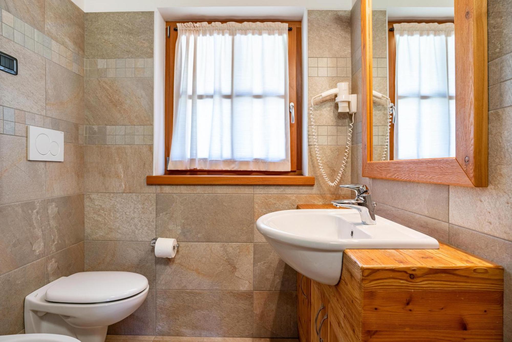 Chalet Camping Fae 3 Villa Мадона ди Кампильо Екстериор снимка